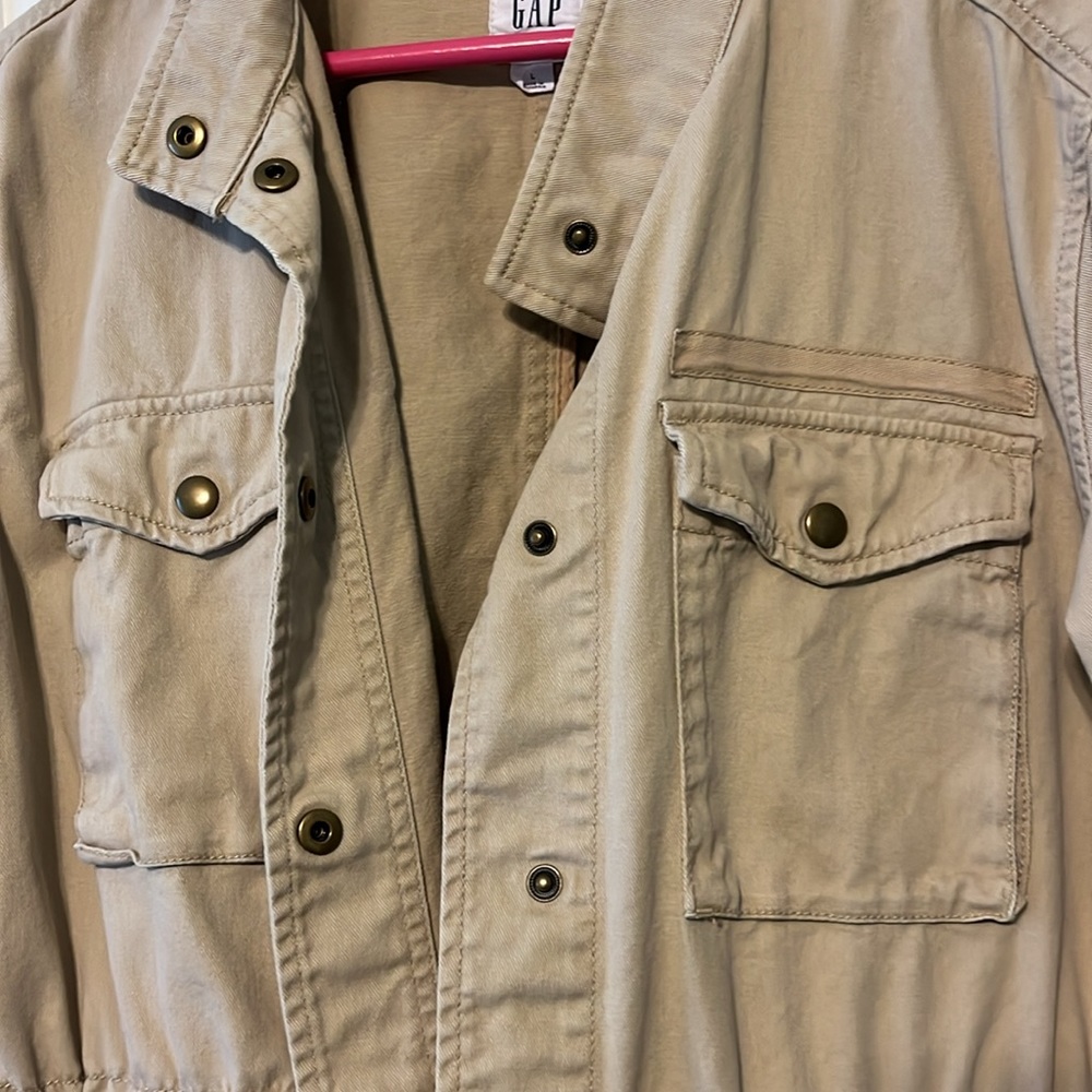 Tan GAP jacket - Picture 2 of 4